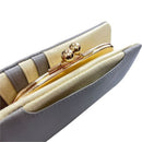 スヌーピーLC SP ガマ口二折 グレージュ SN0072 メーカー直送 ▼返品・キャンセル不可【他商品との同時購入不可】