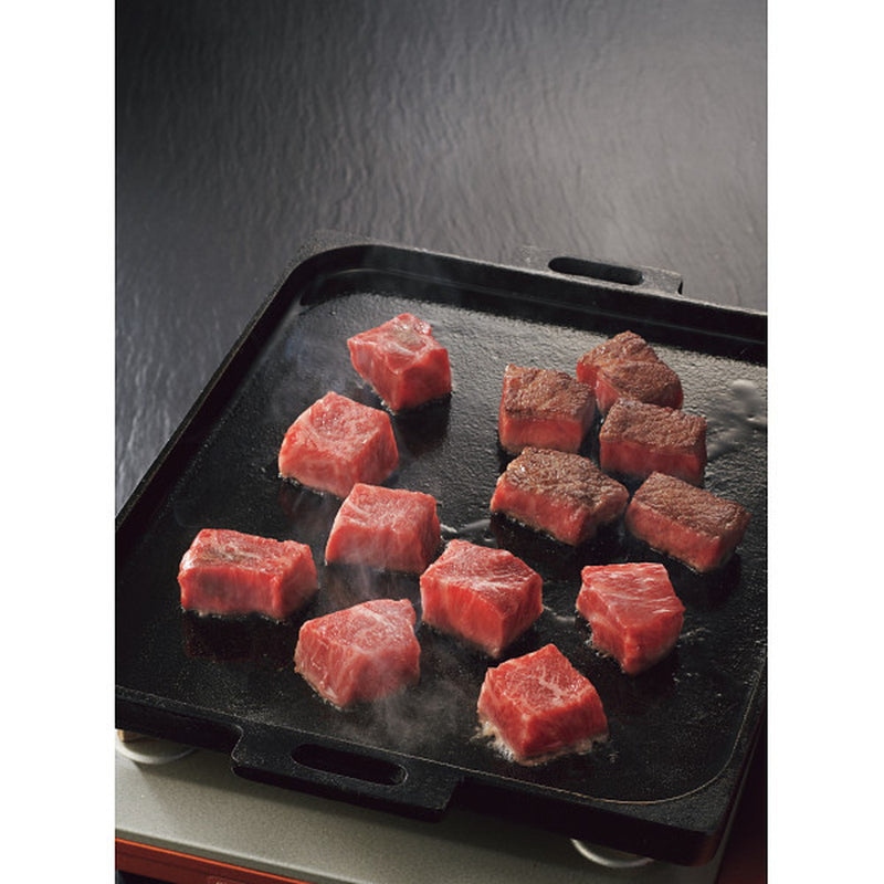 ◆【お歳暮限定】鹿児島県産黒毛和牛ひとくちモモステーキ用300g ◇メーカー直送 ▼返品・キャンセル不可【他商品との同時購入不可】