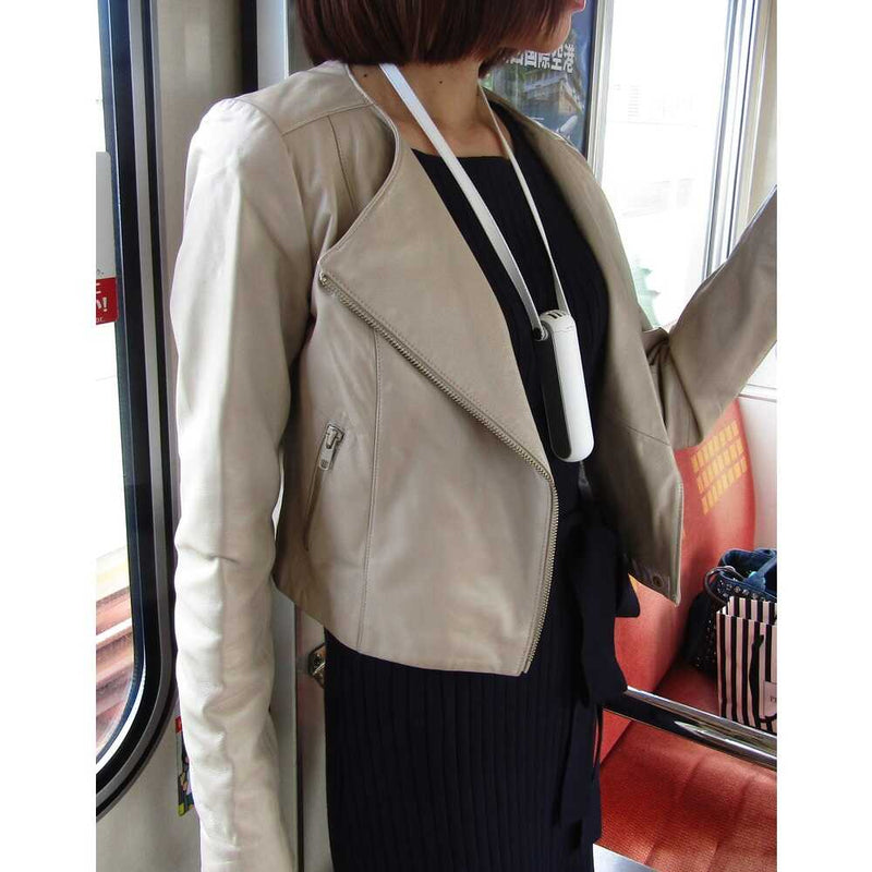 パーソナル空間除菌・脱臭機ターンドケイ 首掛けタイプ ネイビー メーカー直送 ▼返品・キャンセル不可【他商品との同時購入不可】