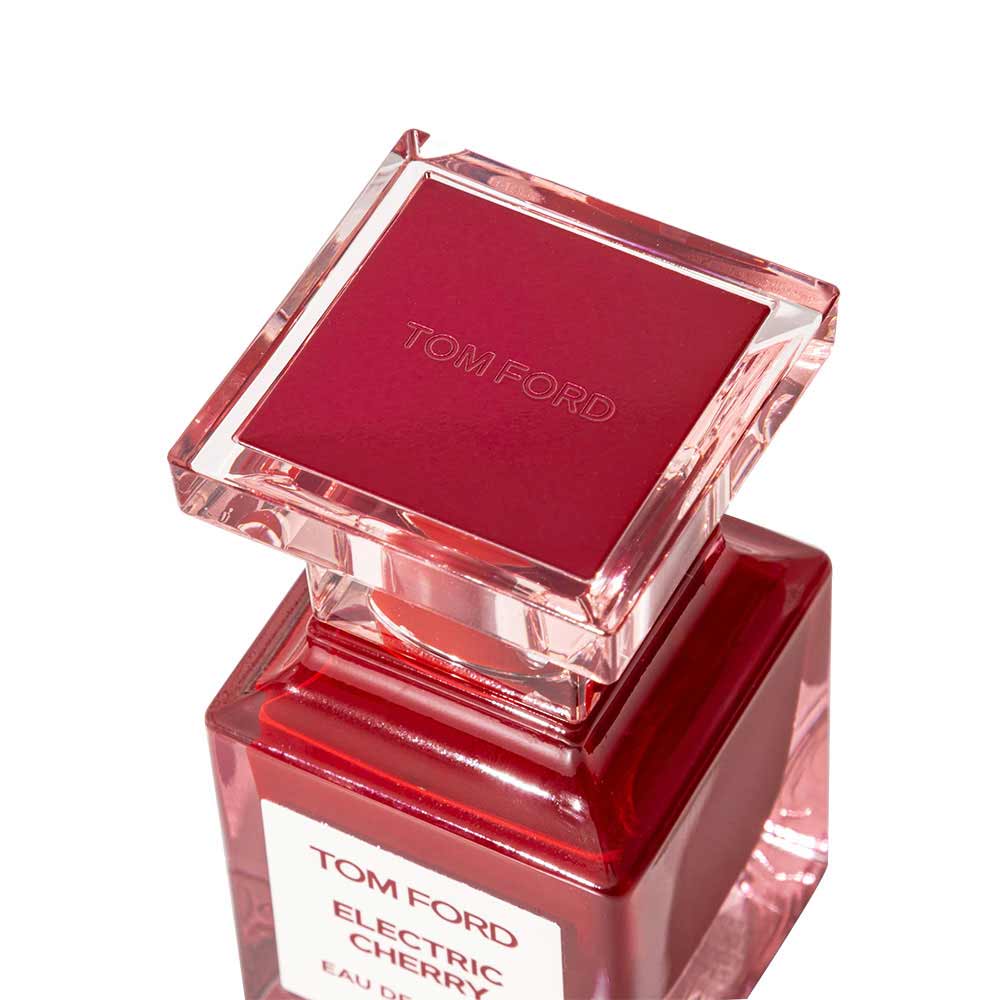 並行輸入品 トムフォード エレクトリックチェリー 30mL 【直送品