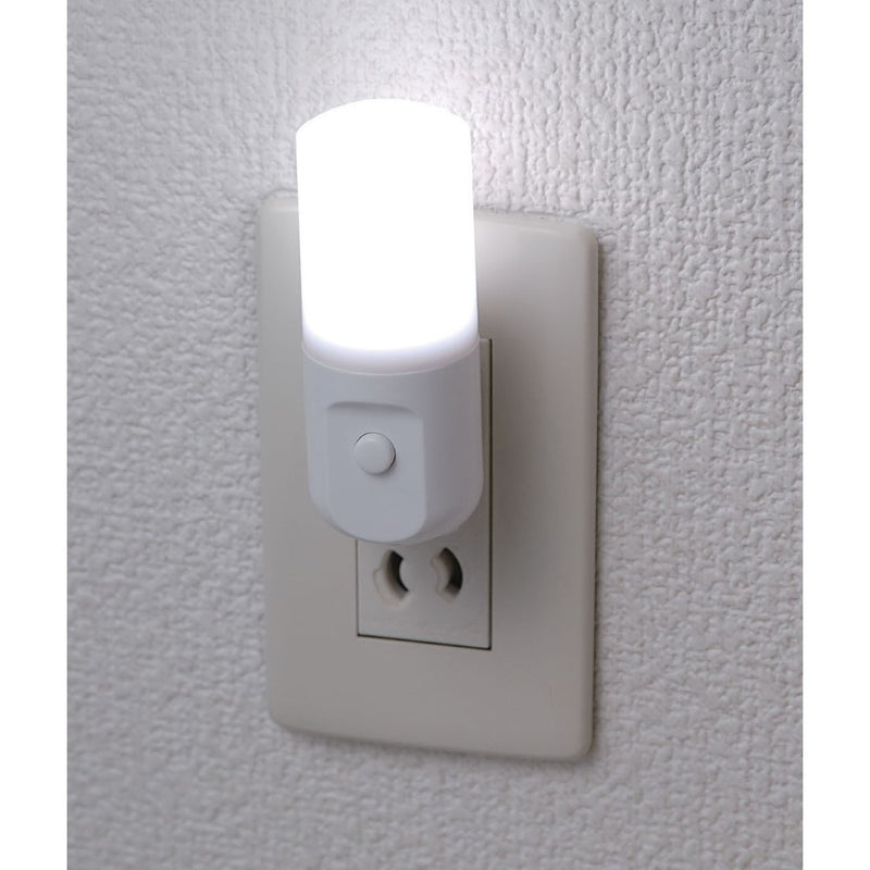 ELPA LEDスイッチ付ライト コンセント式 スイッチ式 PM-LSW1（W）