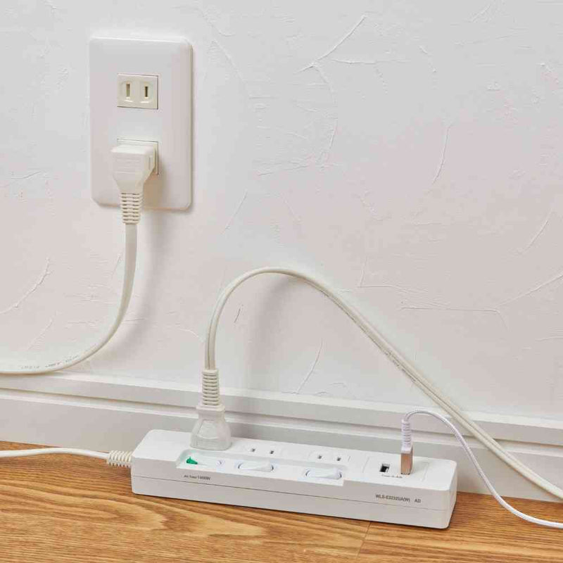 エルパ ELPA 電源タップ ランプレス 個別スイッチ AC 3個口 USB-A×2 2m ホワイト WLS-E3232UA