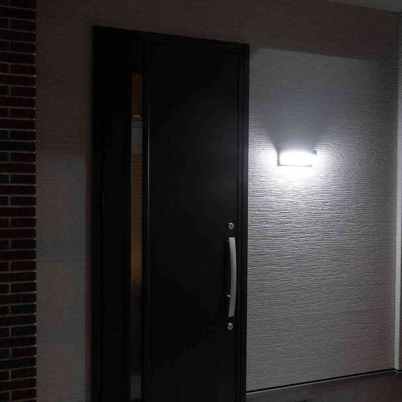 ELPA 二重構造ウォールライト 大型 ソーラー発電 暗闇人感 ESL-KN400SL 1個