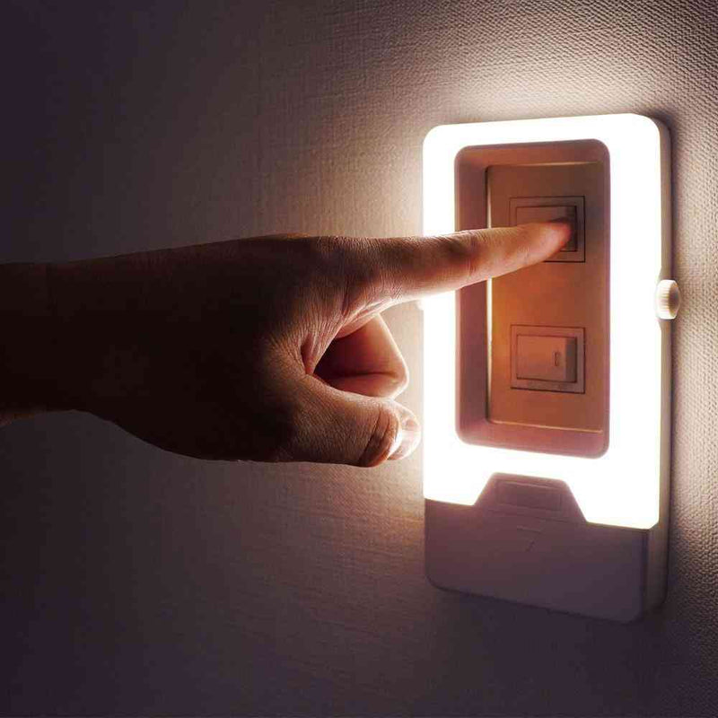 ELPA LEDセンサー付ライト プレート取付 PM-LF008PIR（W） 1個