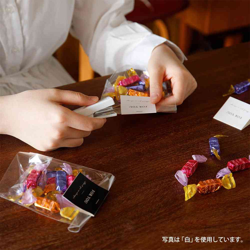 ミドリ XS コンパクトホッチキス 黒A 1個