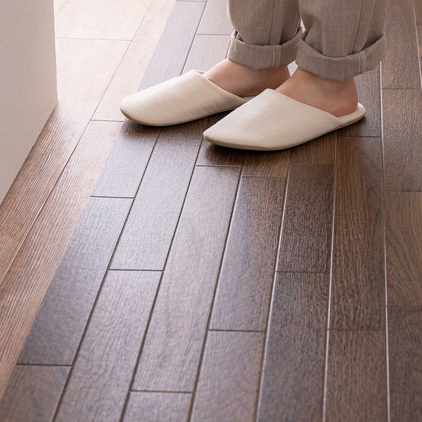 水拭きできるクッションフロア ダーク 45×270 メーカー直送 ▼返品・キャンセル不可【他商品との同時購入不可】