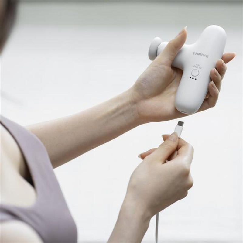 THRIVE スリースタイルガン BM-01（WH） 全身セルフケア ホワイト 1台